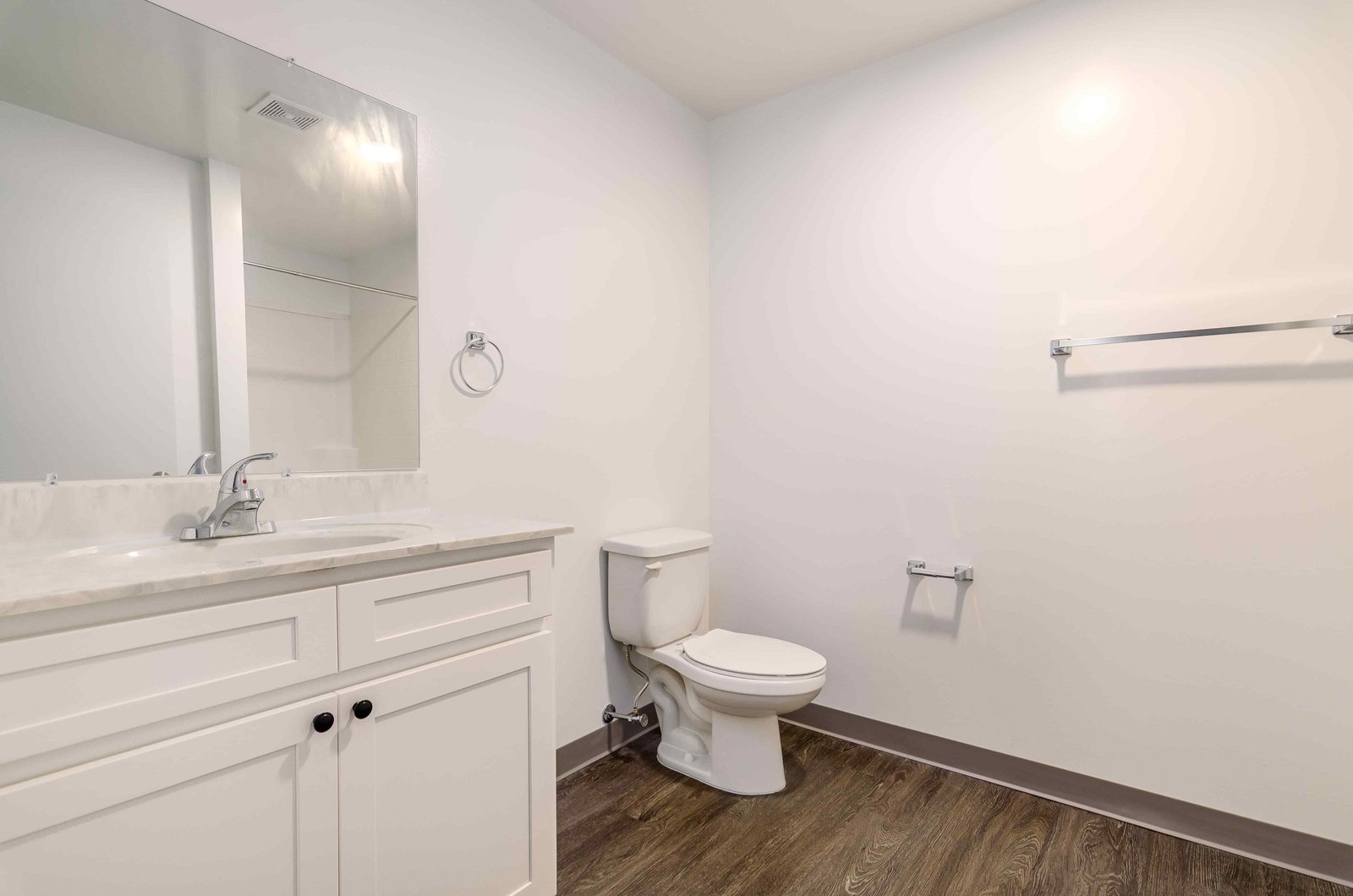 Granite countertops deluxe 2 bedroom luxury unit