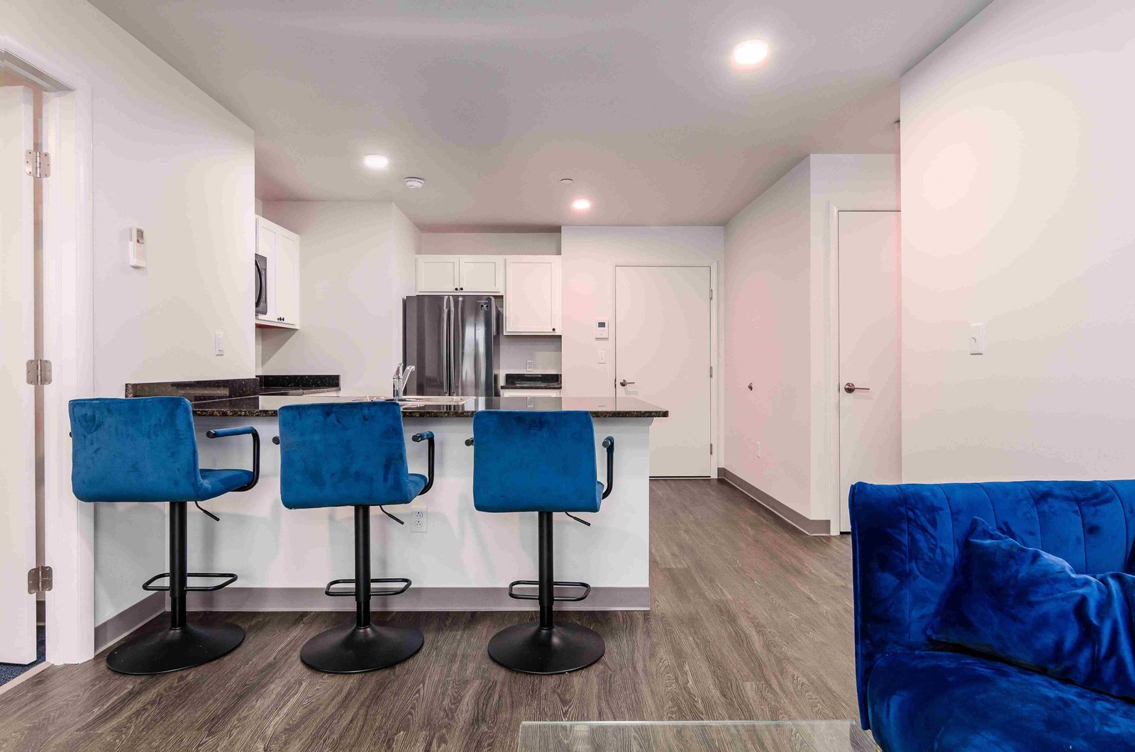 Modern bathrooms in deluxe 2 bedroom apartment Johnson City