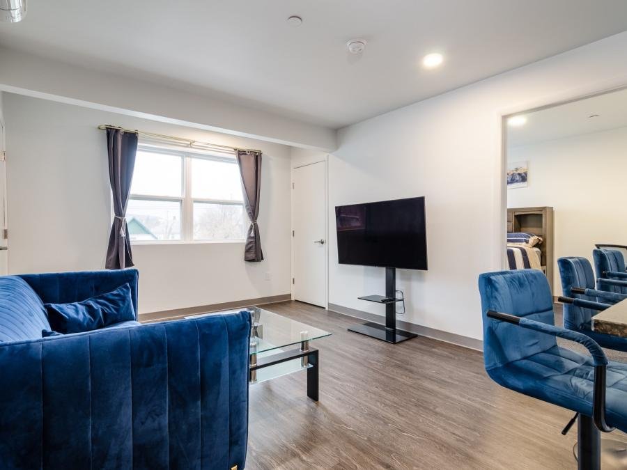 2 Bed / 2 Bath apartment floorplan deluxe layout Grand Monarch